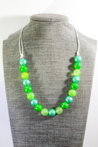 {SURPRISE Holiday RTS} Grinchy Petite Pretties Necklace